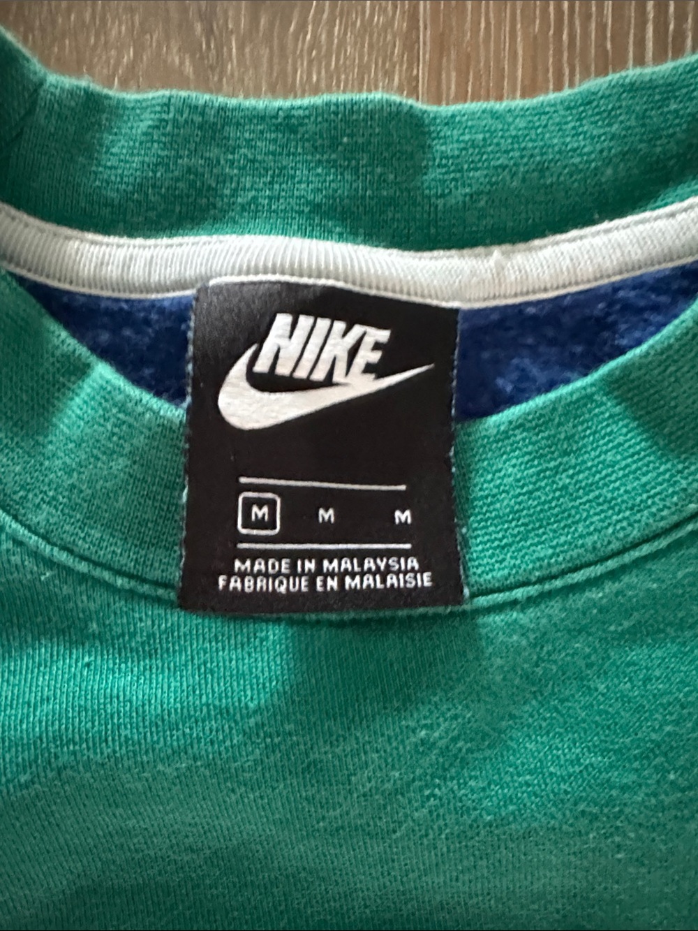 Vintage Nike Green, Blue & White Colorblock Swoosh Sweatshirt - Picture 4 of 5